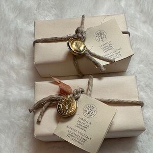 Erbario Toscano Lavender Soap Set with Gold Seal
